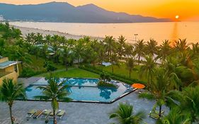 Temple Resort Experience Danang